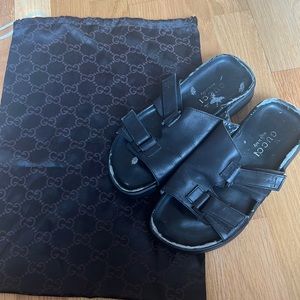 GUCCI Velcro sandals EU36/ US 6